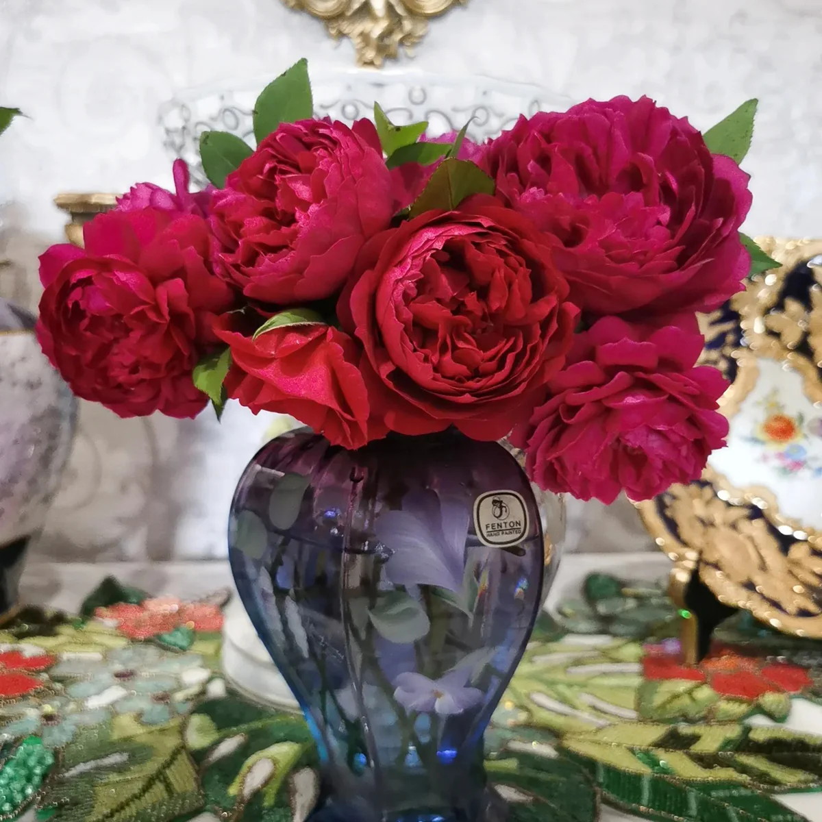 Autumn Rouge | Japanese Florist Shrub Rose | Red blooms | Intoxicating fragrance | Own root